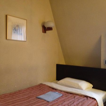 Tourist Hotel Tokyo Bagian luar foto