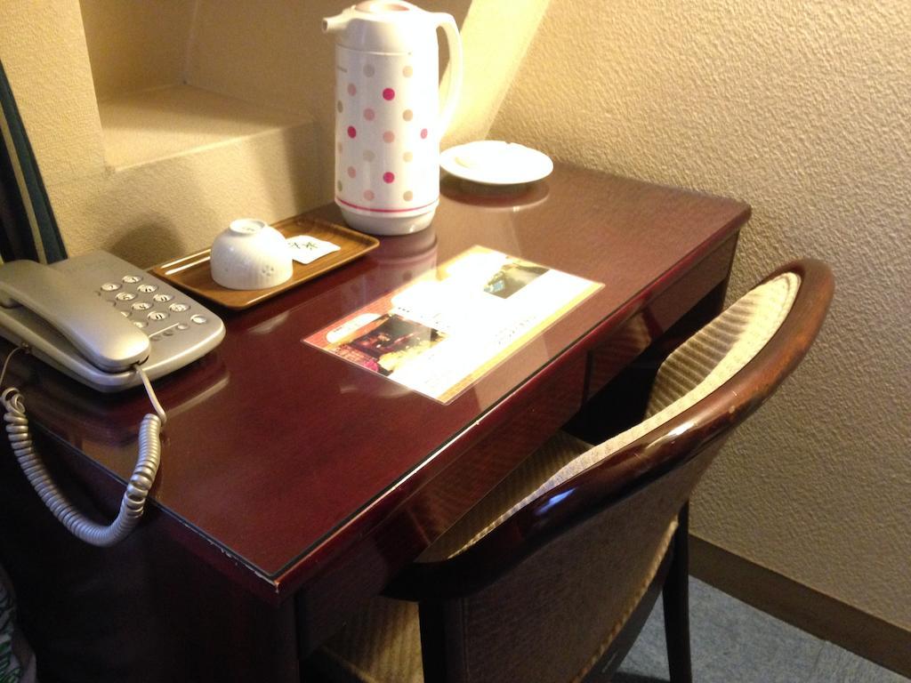 Tourist Hotel Tokyo Ruang foto