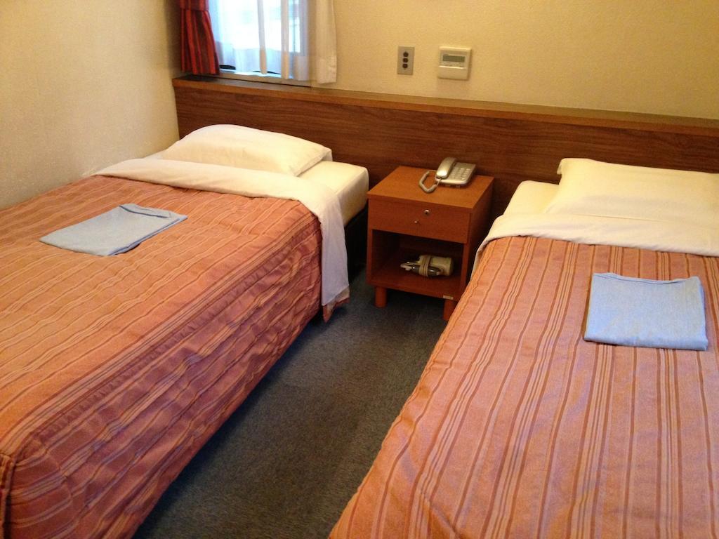 Tourist Hotel Tokyo Ruang foto
